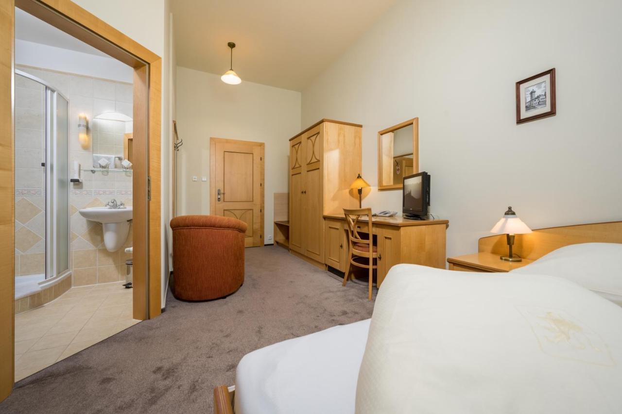 Hotel Zlaty Lev Jablonec nad Nisou Eksteriør bilde