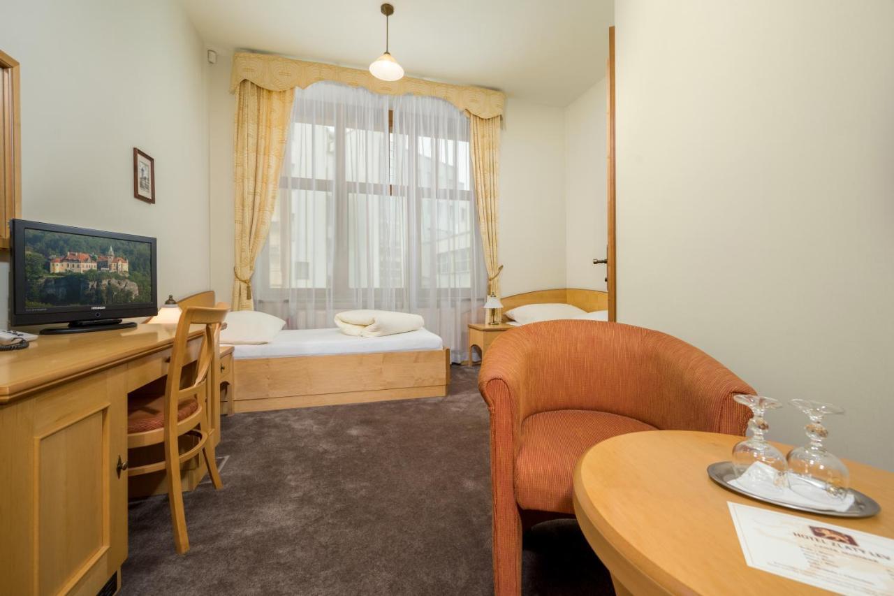 Hotel Zlaty Lev Jablonec nad Nisou Eksteriør bilde