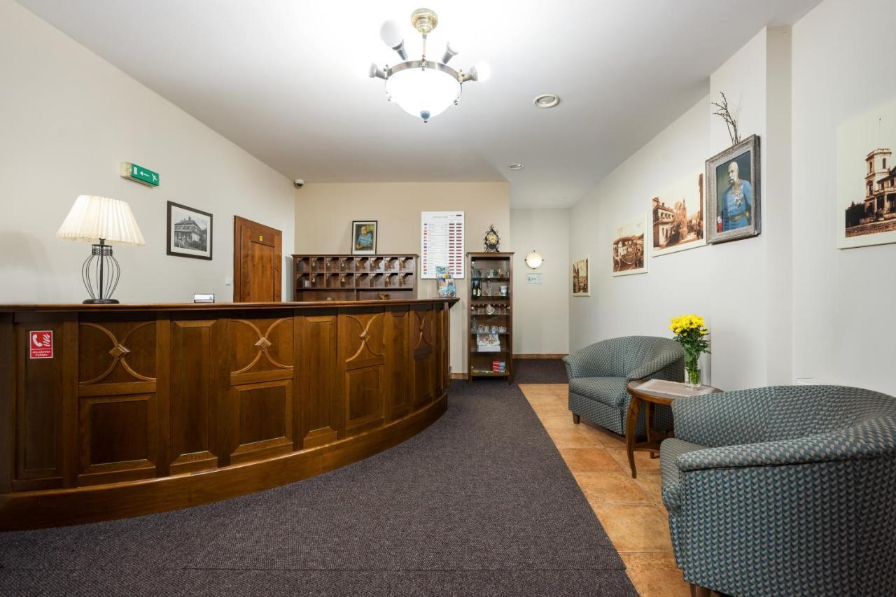 Hotel Zlaty Lev Jablonec nad Nisou Eksteriør bilde