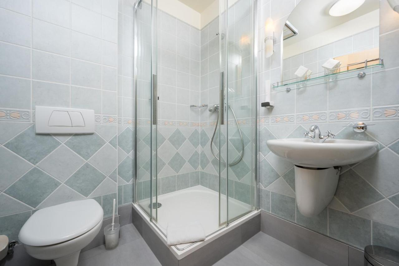 Hotel Zlaty Lev Jablonec nad Nisou Eksteriør bilde