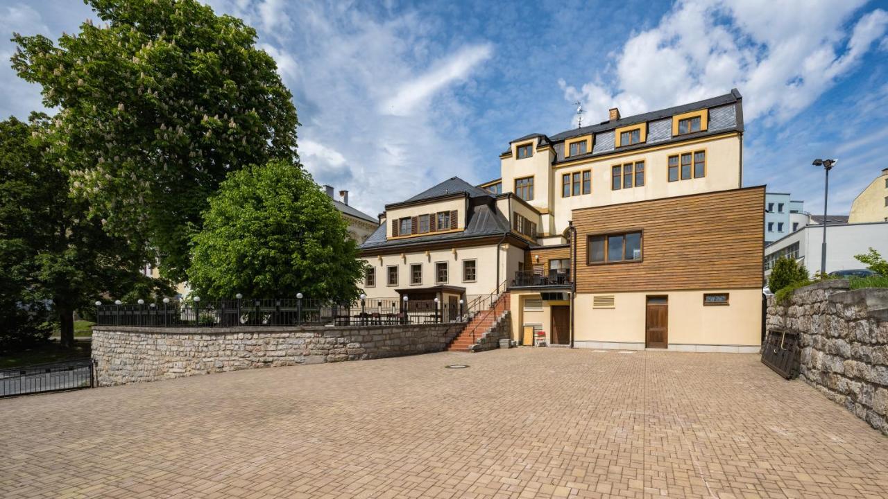 Hotel Zlaty Lev Jablonec nad Nisou Eksteriør bilde