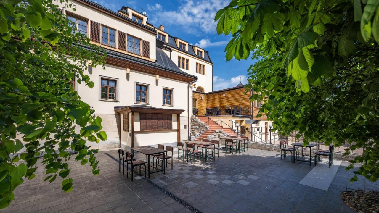 Hotel Zlaty Lev Jablonec nad Nisou Eksteriør bilde