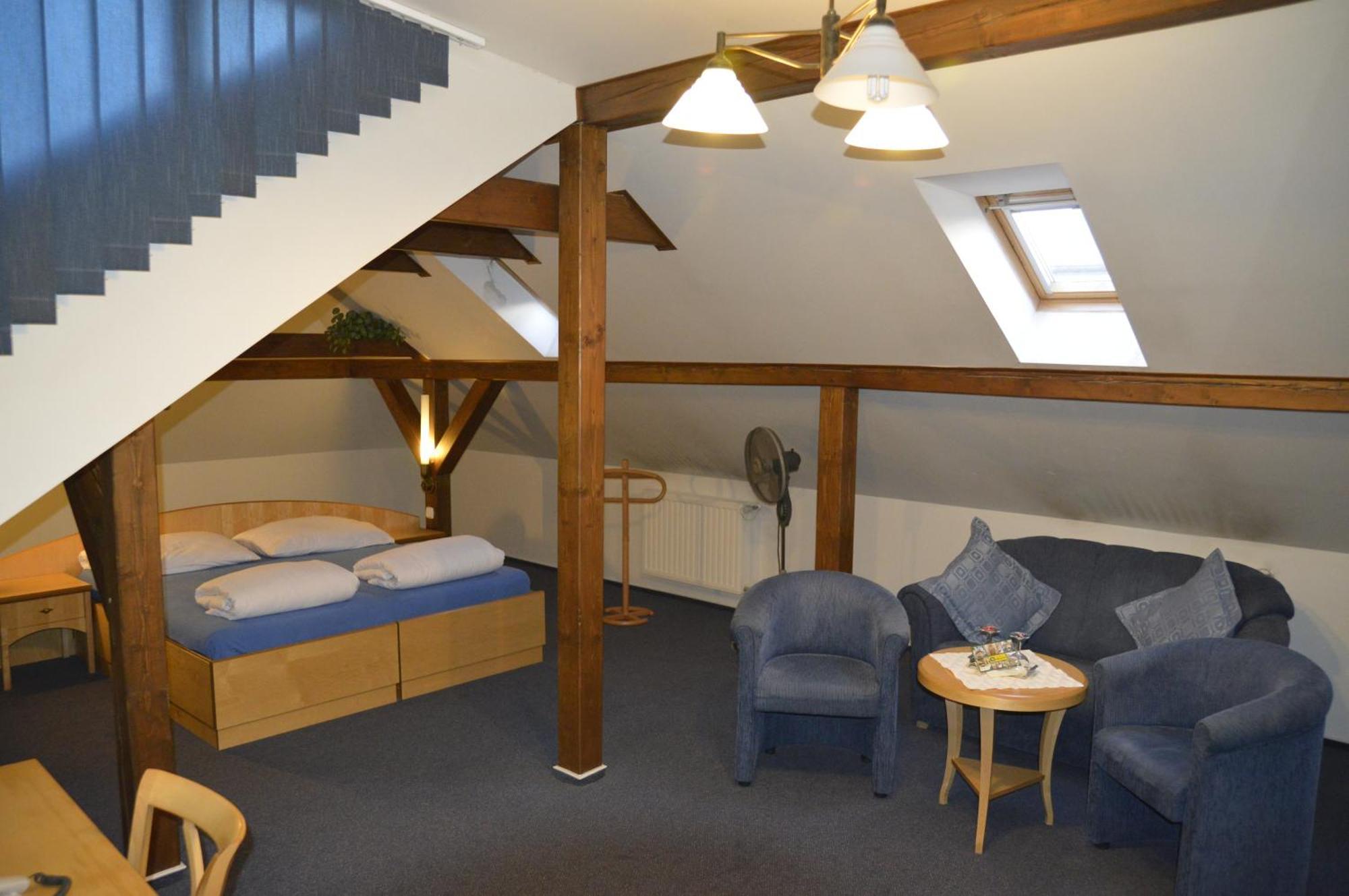 Hotel Zlaty Lev Jablonec nad Nisou Eksteriør bilde